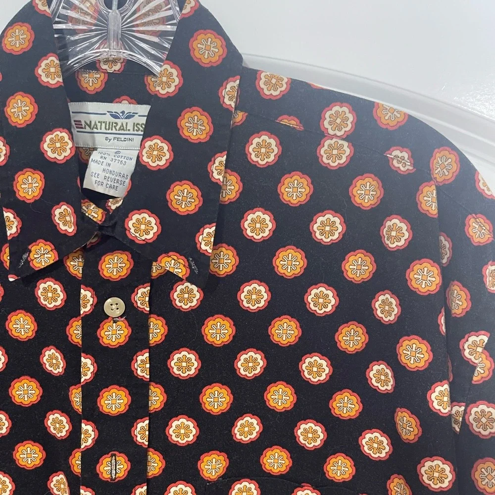 VINTAGE Natural Issue button down - Picture 2 of 2